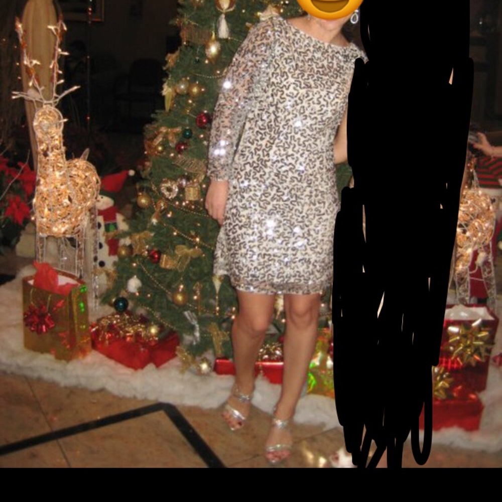 Dress - Picture 4 of 4